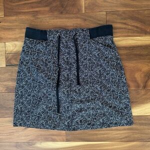 Khakis & Co Black & Grey Skort size 8